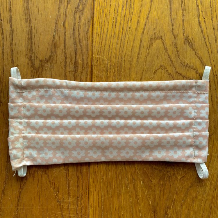 Schutzmaske rosa Blümchen